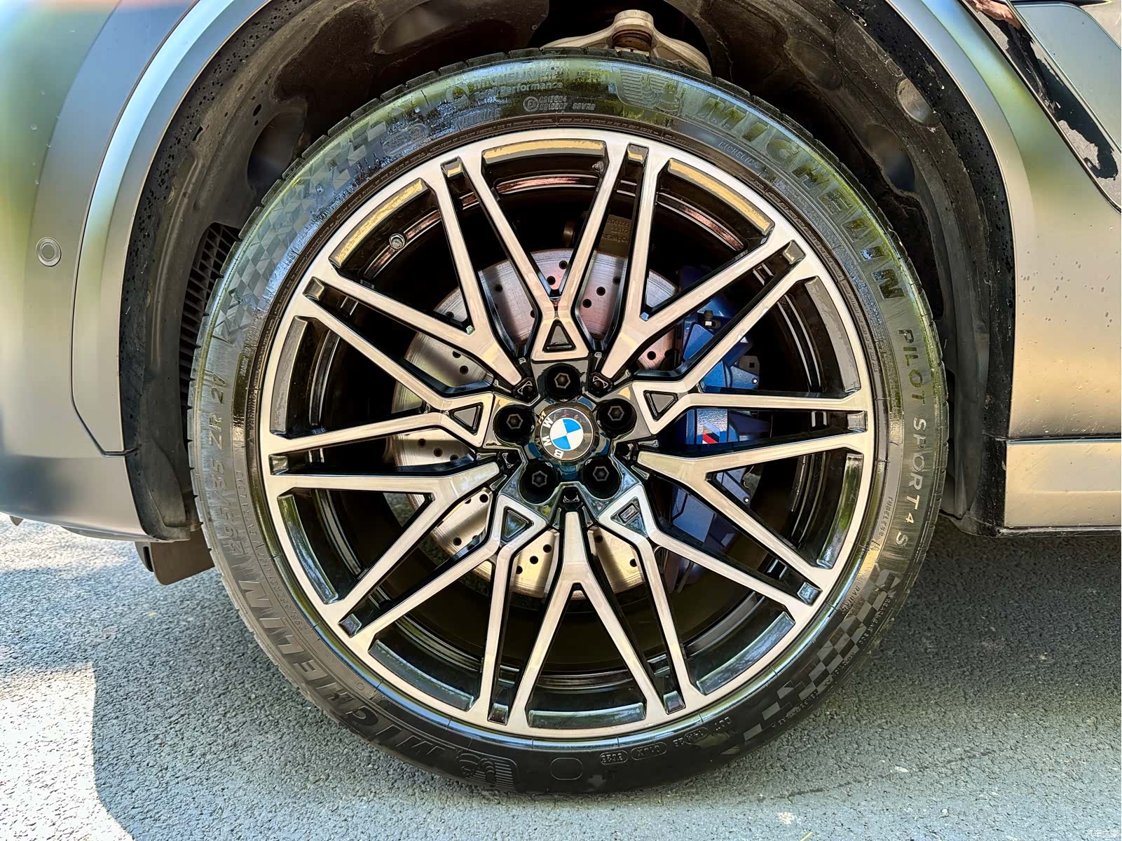 BMW X6, 2025 27