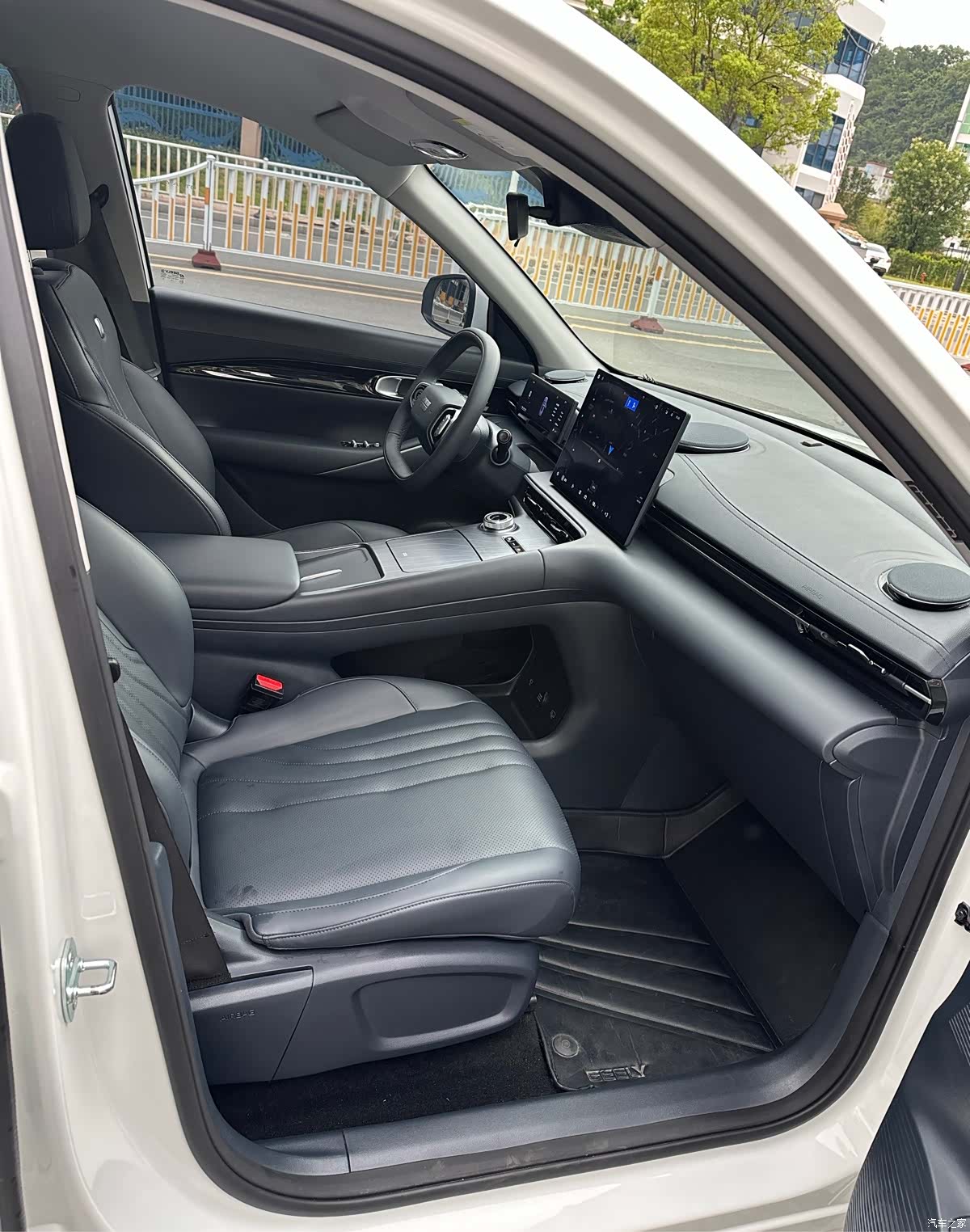 Geely Galaxy E5, 2025 9
