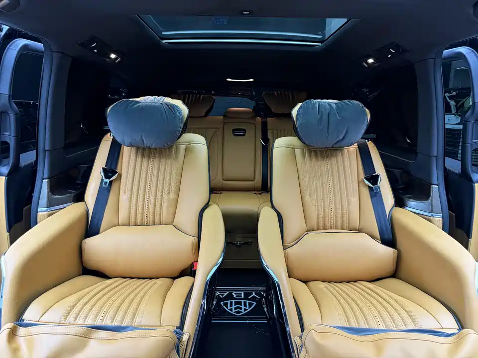 Mercedes-Benz V-class