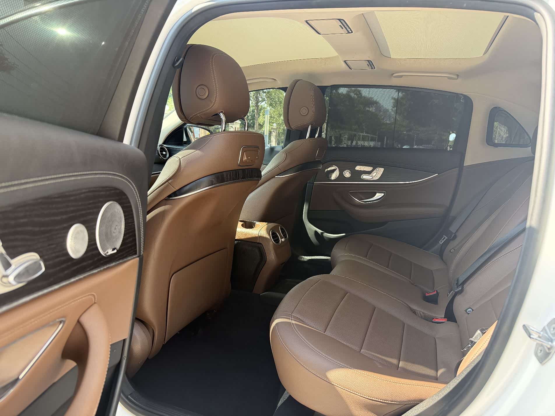 Mercedes-Benz E-Class, 2020 4