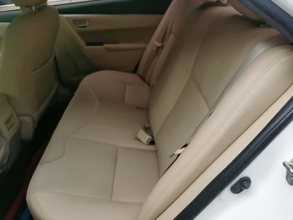Toyota Corolla, 2015 13