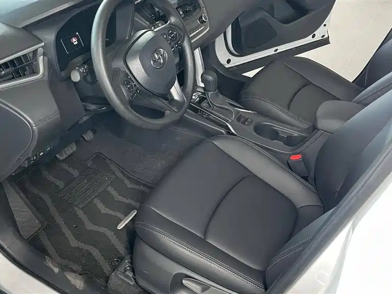 Toyota Corolla Sharp amplifier