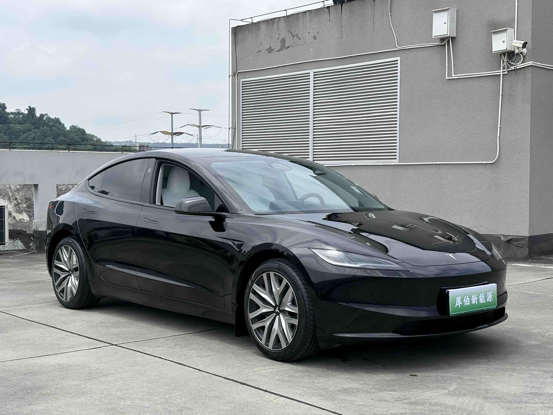 Tesla Model 3, 2025 2