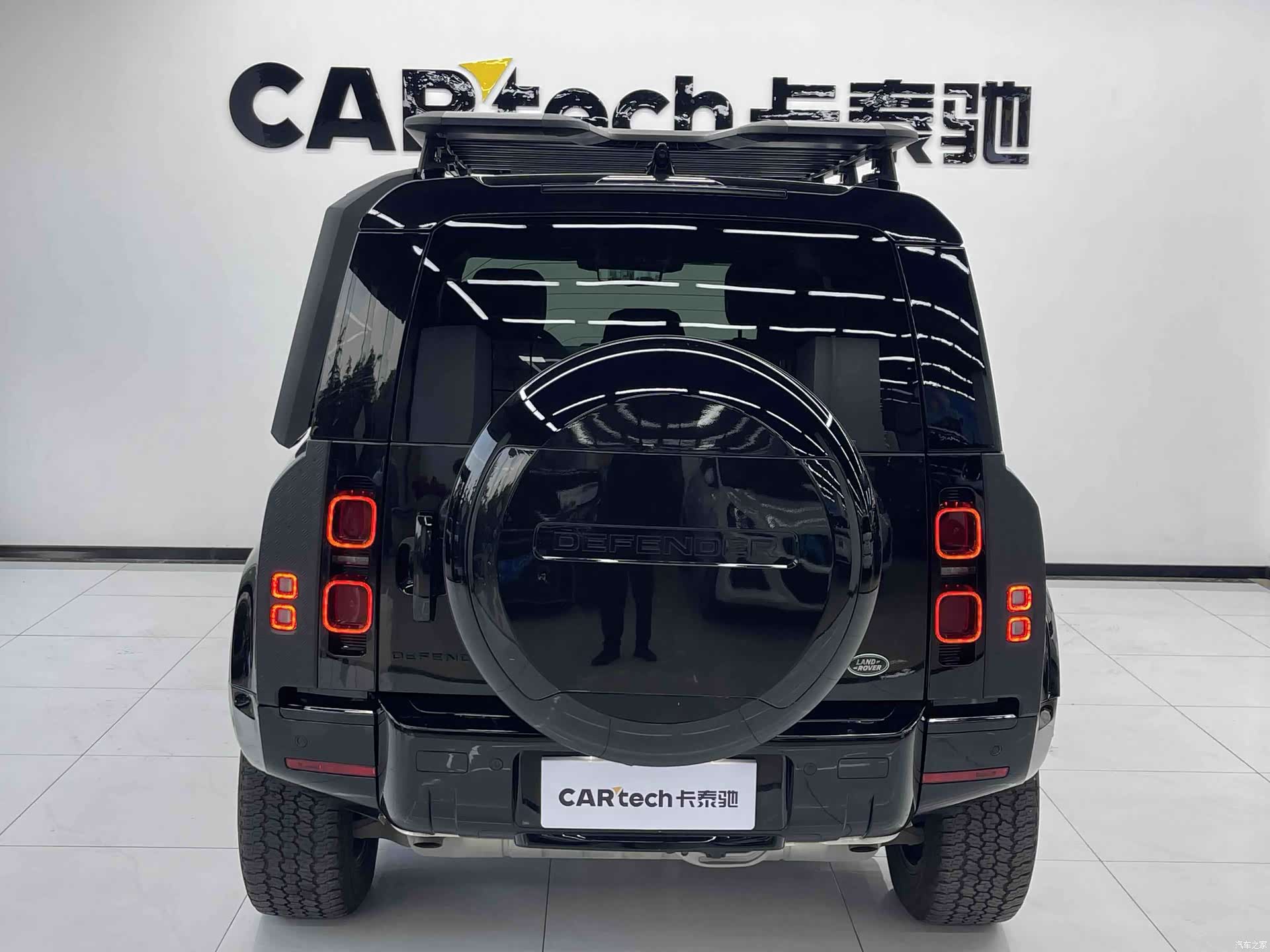 Land Rover Defender, 2024 27