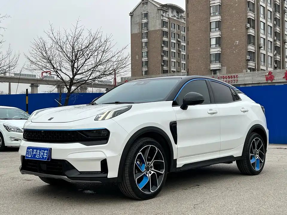 Lynk & Co 05