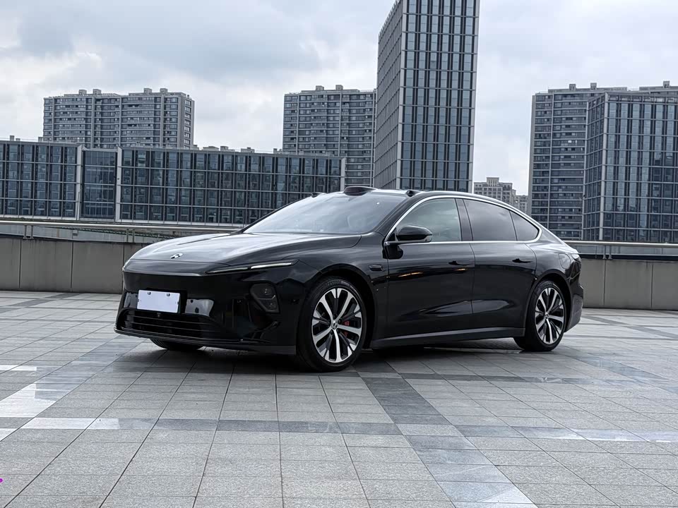 NIO ET7