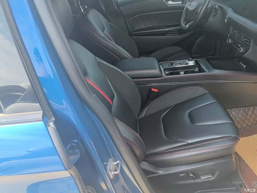 Ford Edge, 2021 25
