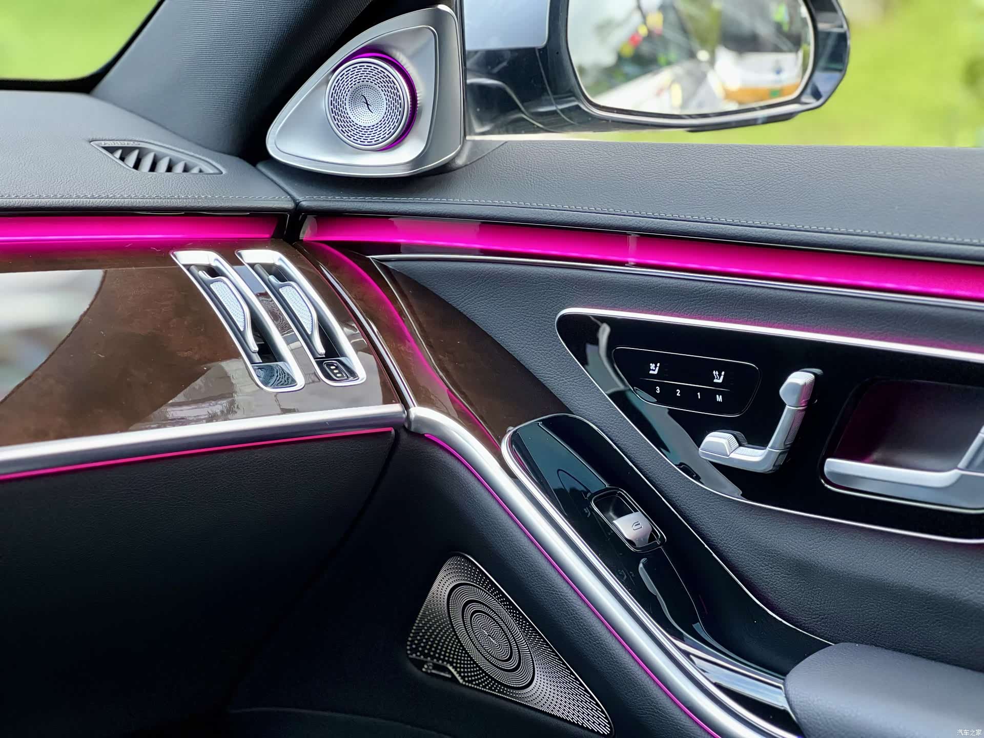 Mercedes-Benz S-Class, 2023 8