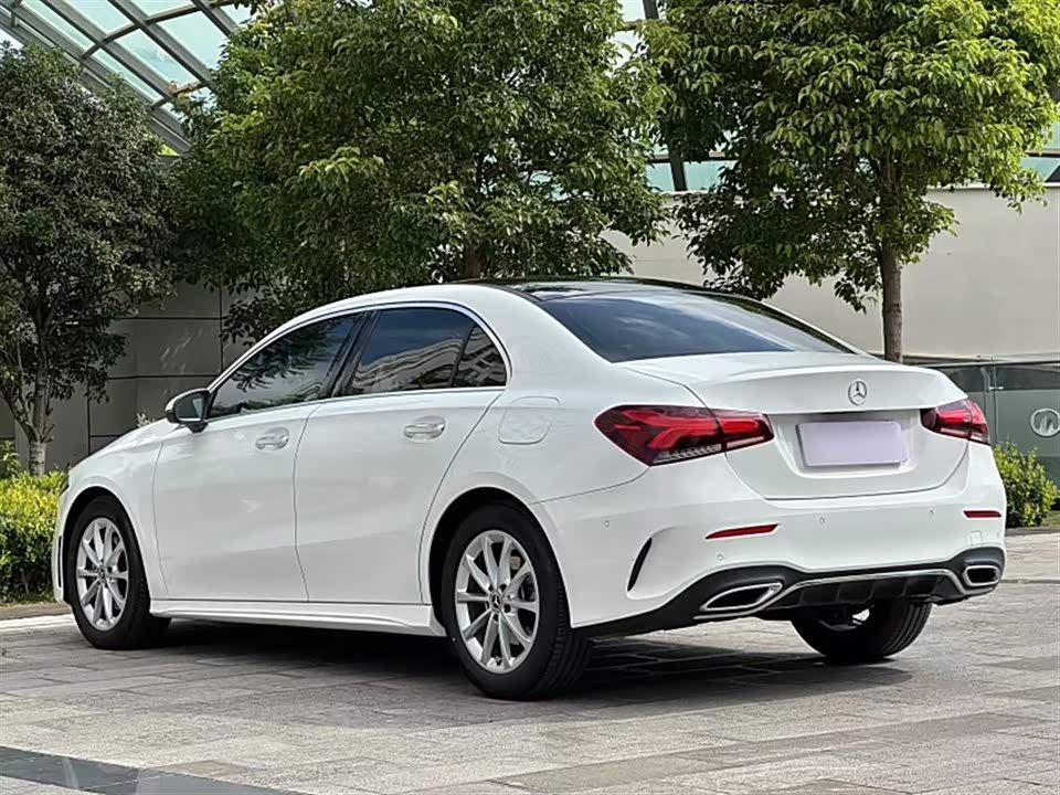 Mercedes-Benz Class A Mercedes-Benz Class A
