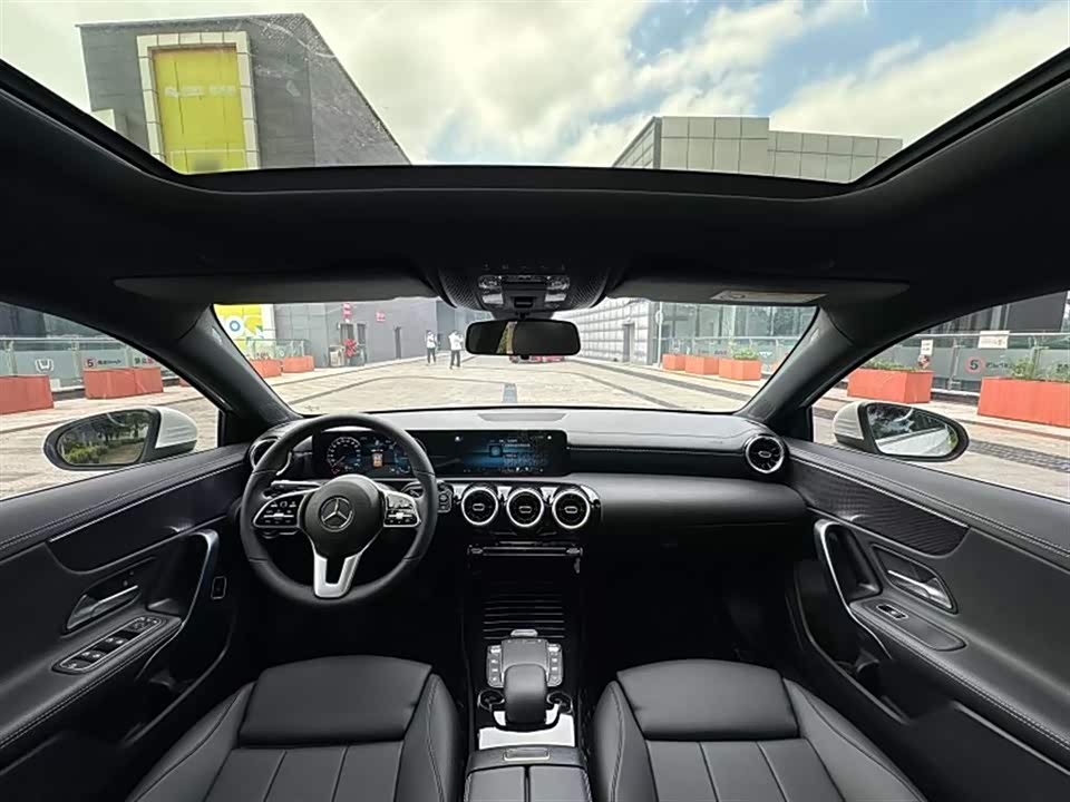 Mercedes-Benz Class A Mercedes-Benz Class A