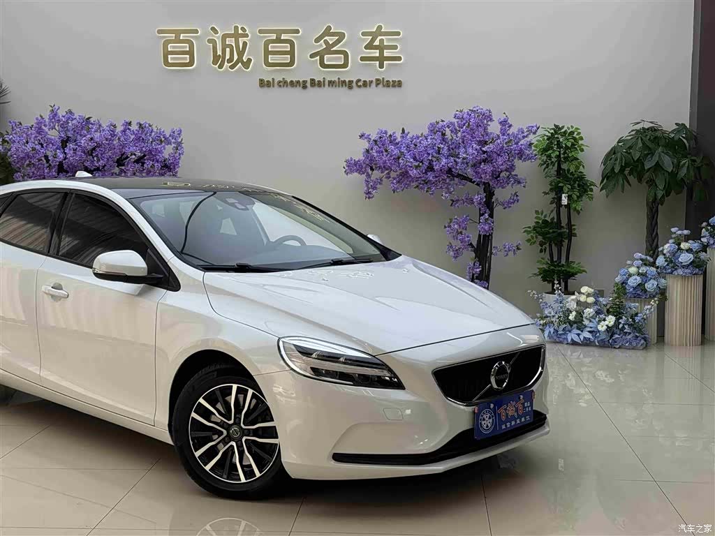 Volvo V40, 2016 4