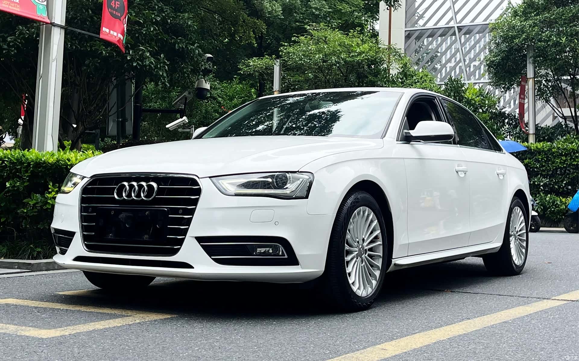 Audi A4L, 2015 1