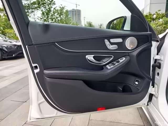 Mercedes-Benz C-Class, 2019 12