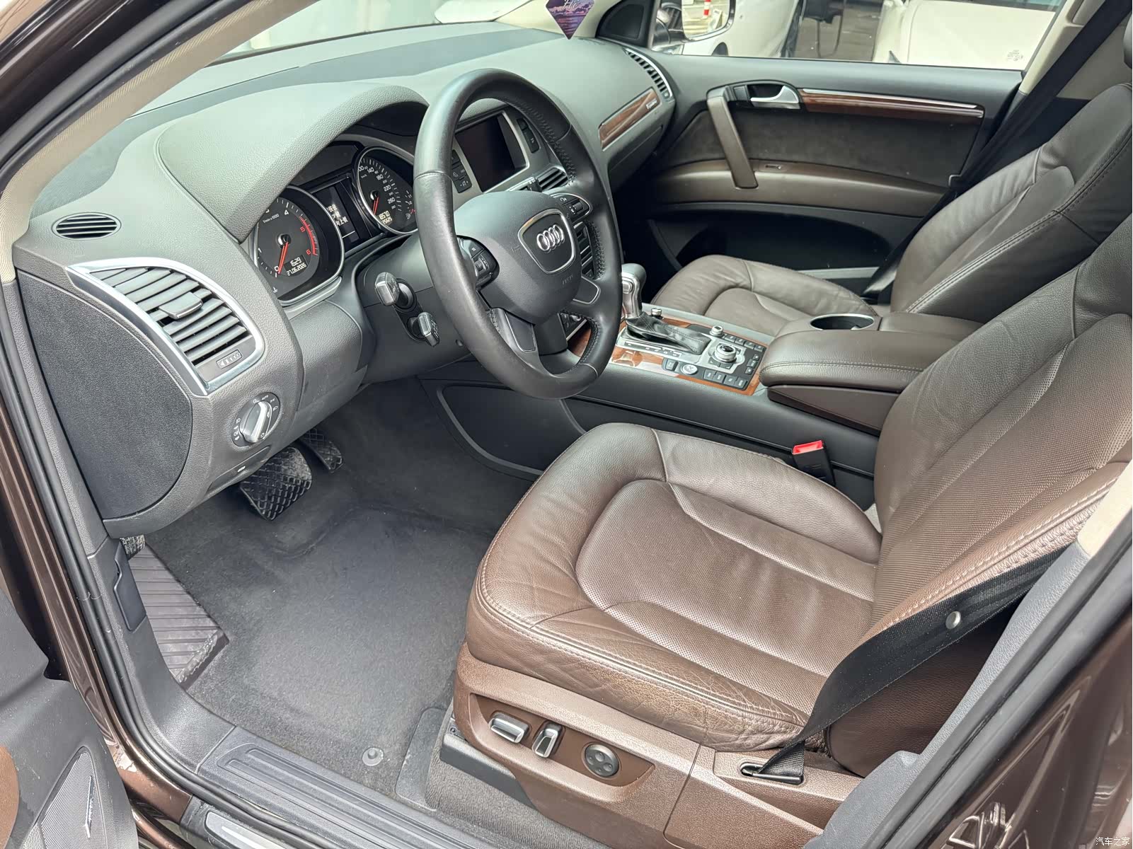 Audi Q7, 2012 все фото