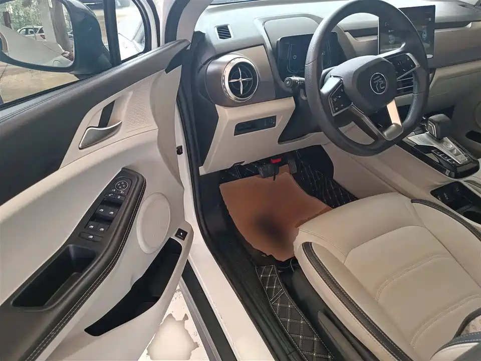 BYD Yuan Pro BYD Yuan Pro