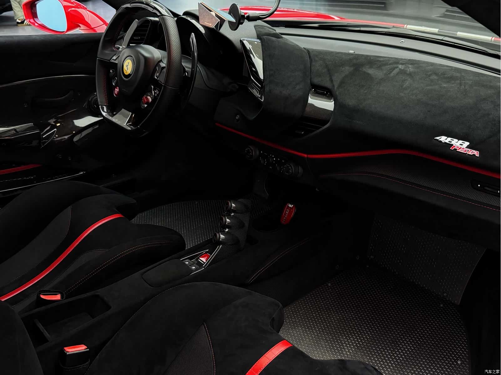 Ferrari 488, 2019 7