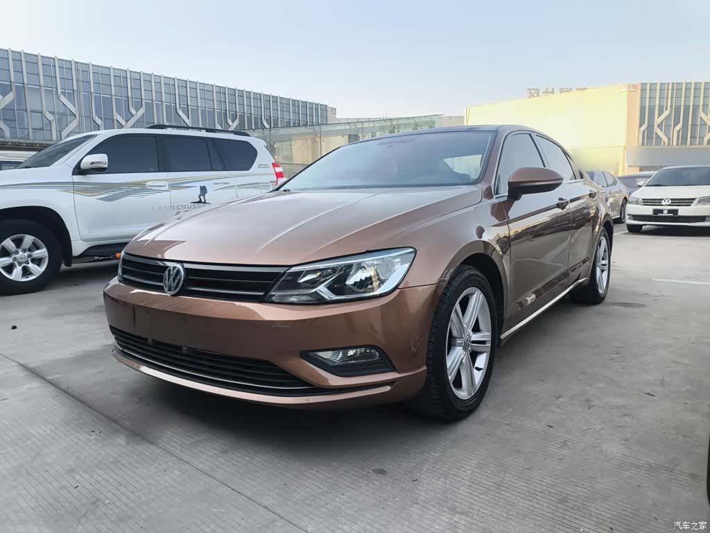 Volkswagen Lamando, 2015 2