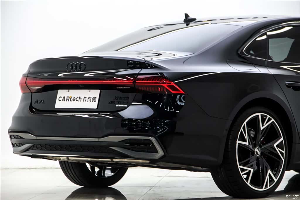 Audi A7L, 2025 8