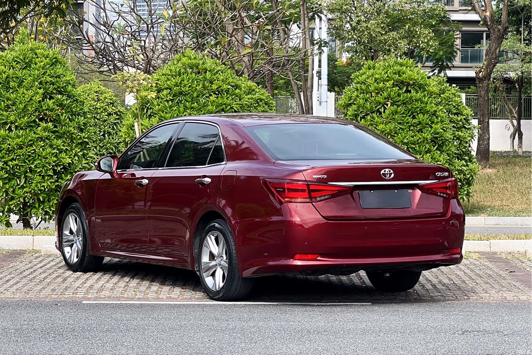 Toyota Crown, 2015 15