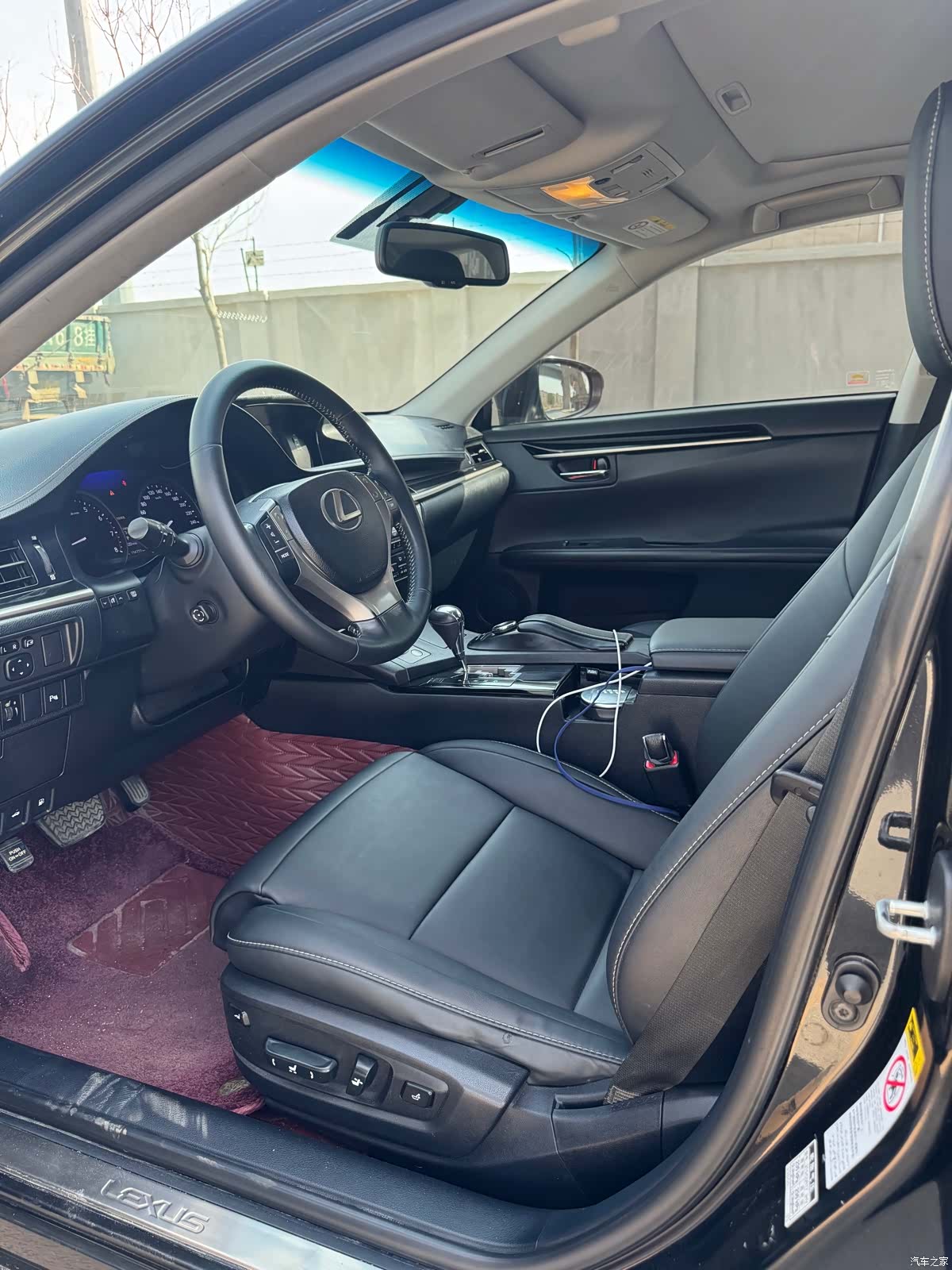 Lexus ES, 2013 4
