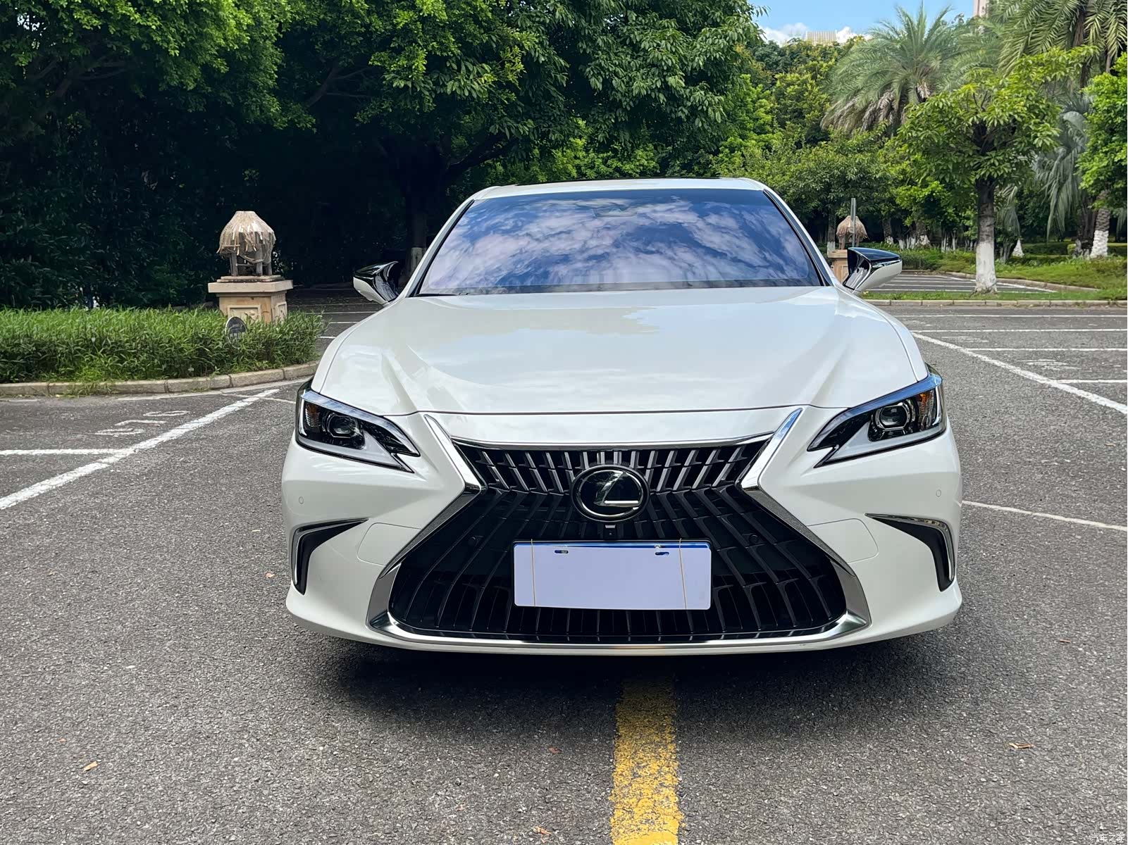 Lexus ES, 2023 2