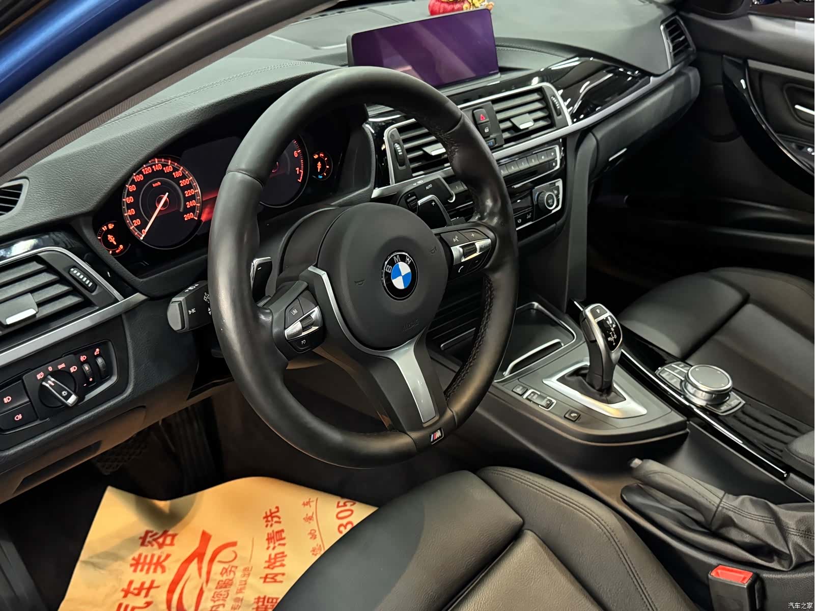BMW 3 Series, 2018 все фото