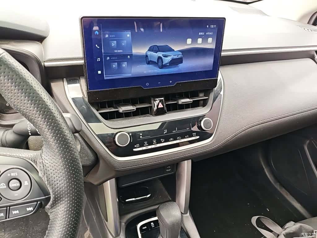 Toyota Frontlander, 2023 13
