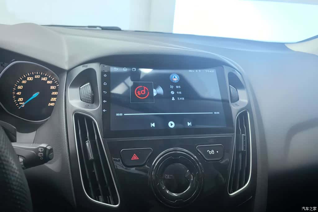 Ford Focus, 2013 13
