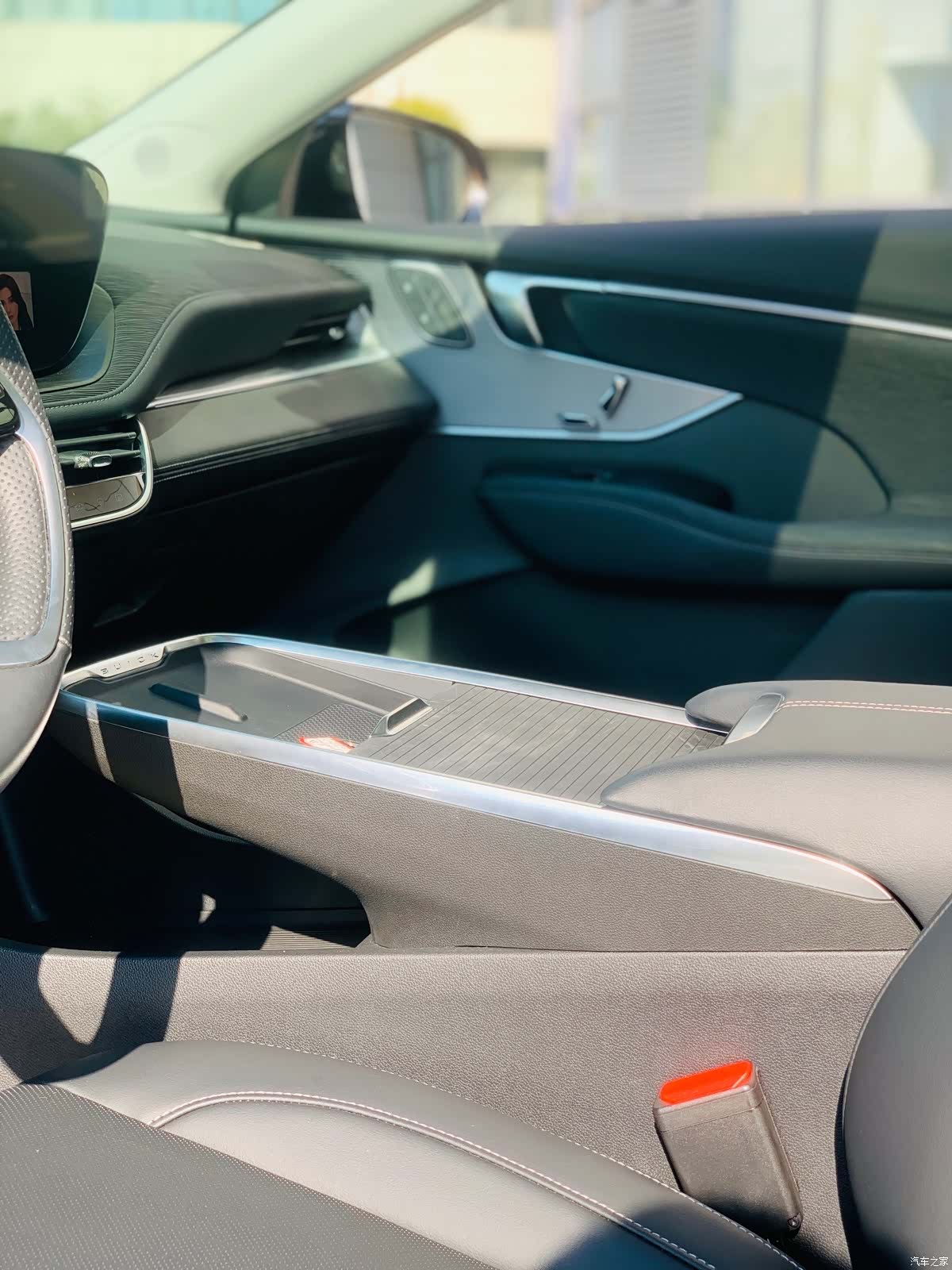 Buick LaCrosse, 2025 19