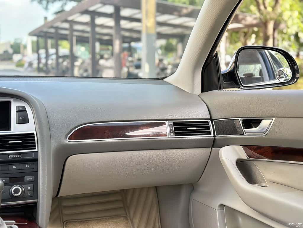 Audi A6L, 2011 все фото