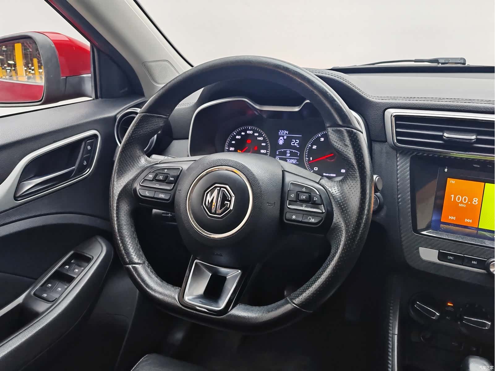 MG ZS, 2019 16
