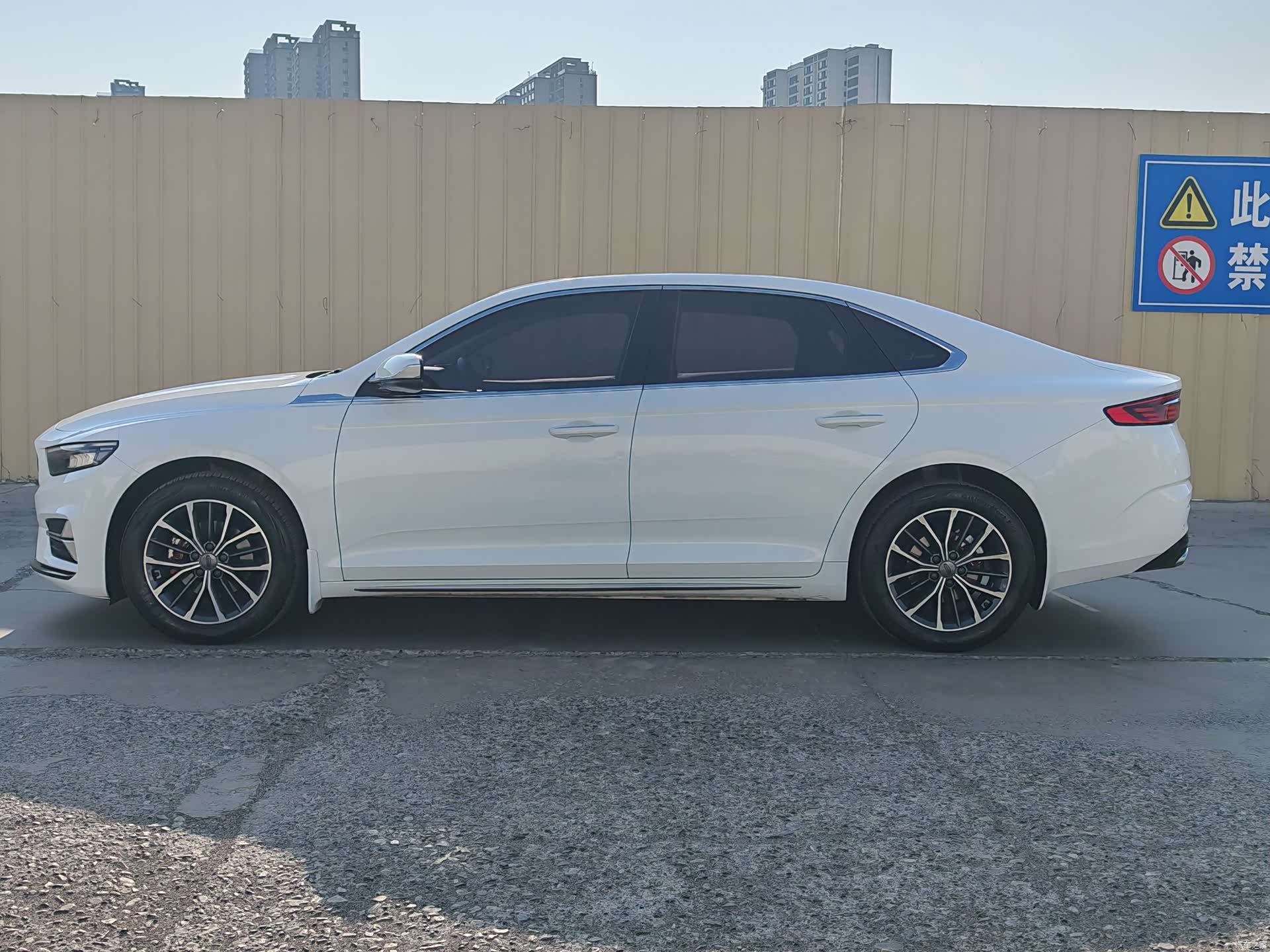 Geely Preface, 2023 16