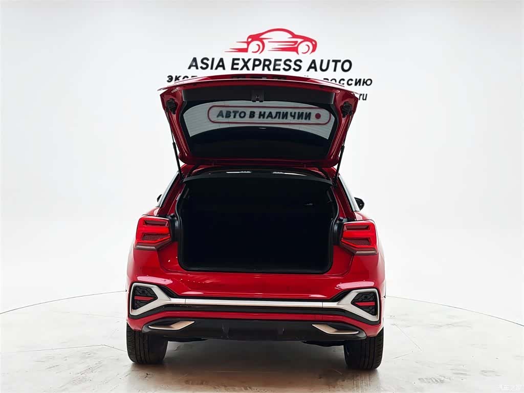 Audi Q2L, 2022 8