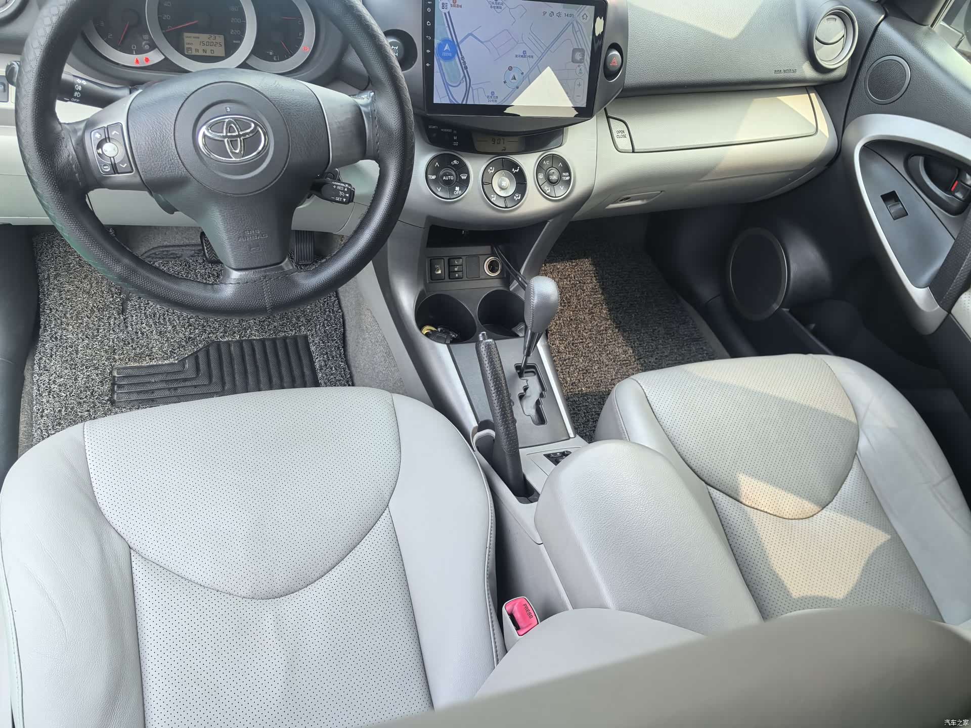 Toyota RAV4, 2008 10
