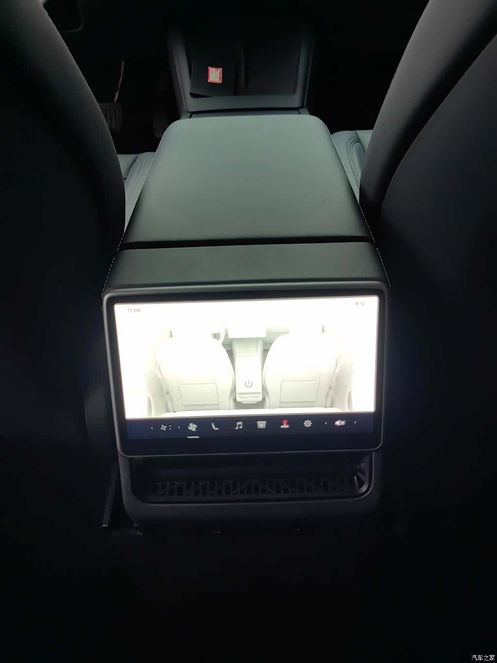 Tesla Model 3, 2024 10