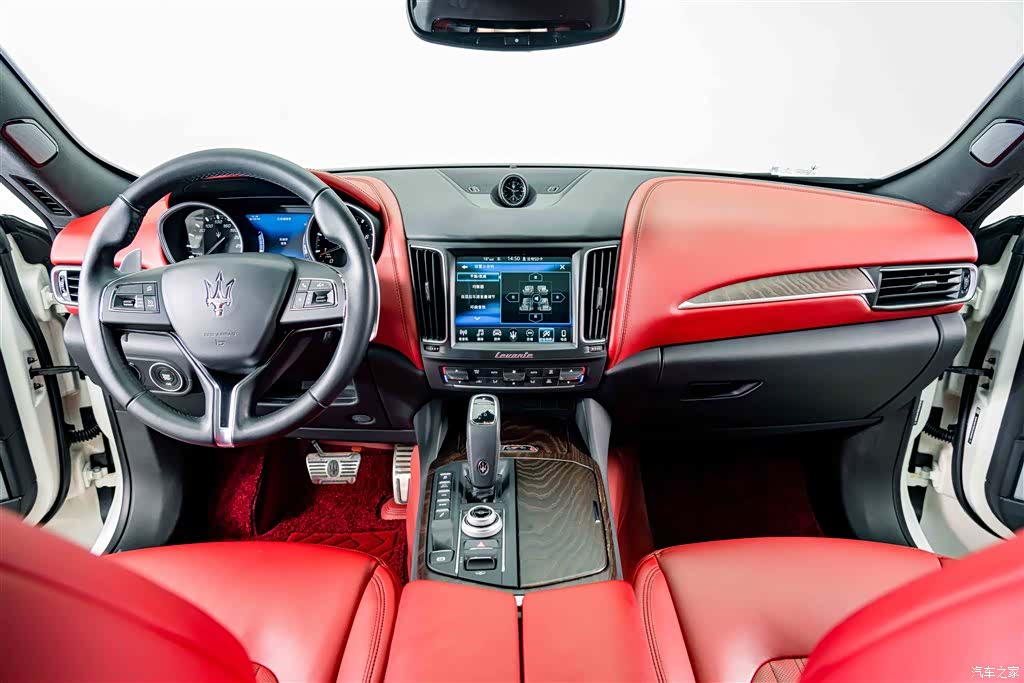 Maserati Levante, 2020 10