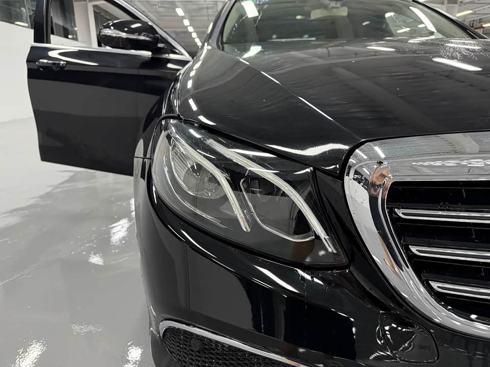 Mercedes-Benz E-class Mercedes-Benz E-class