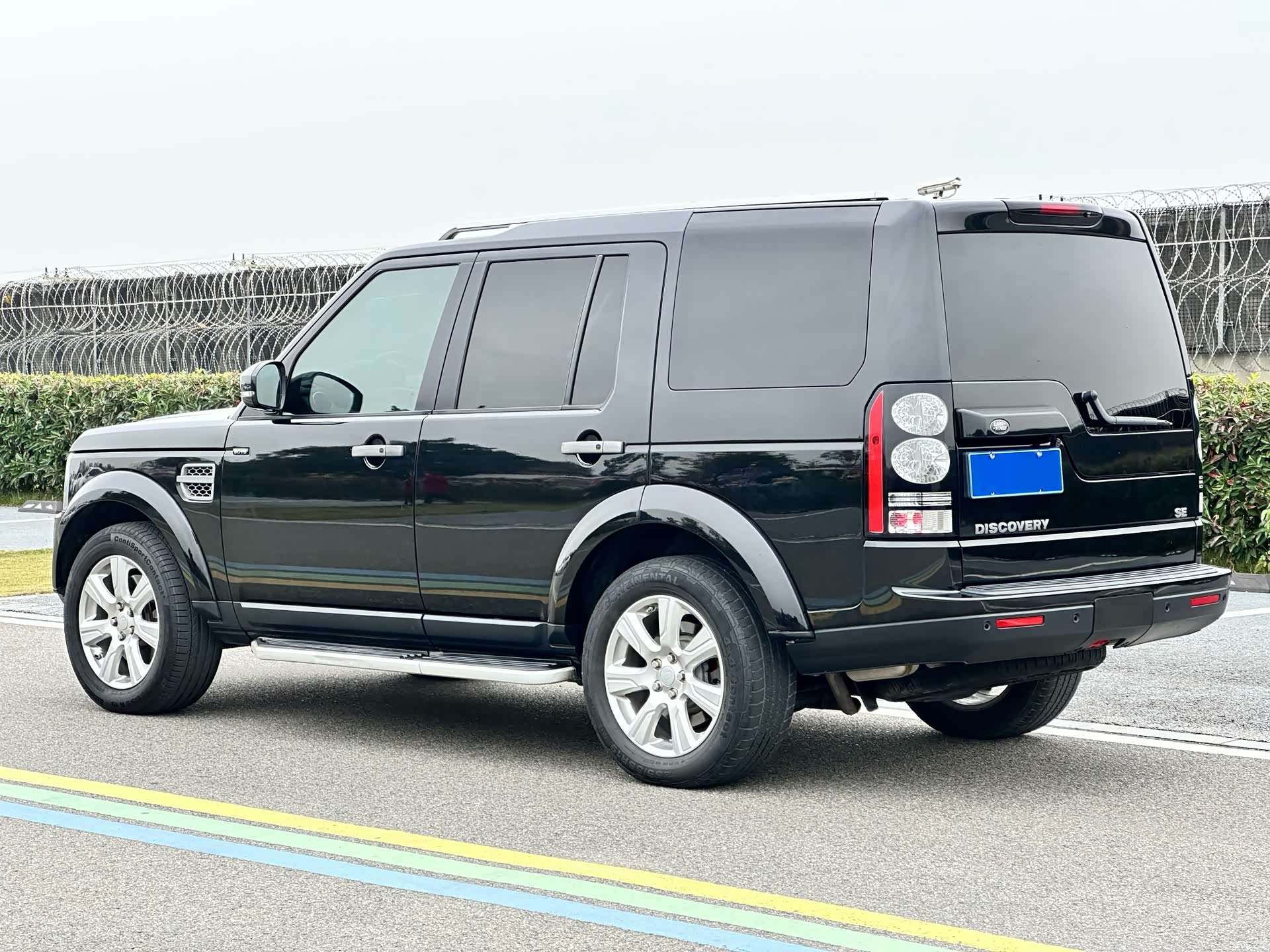 Land Rover Discovery, 2019 4