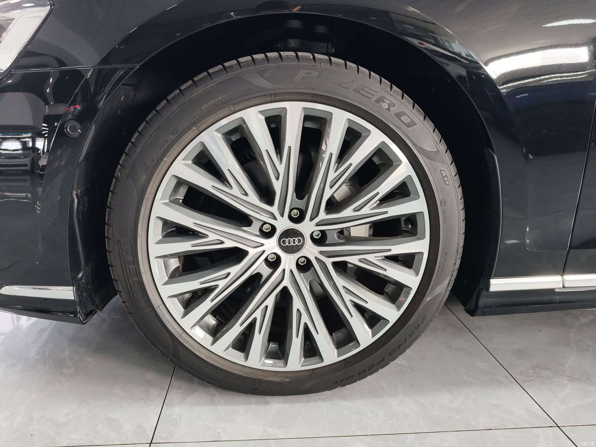 Audi A8L, 2025 26