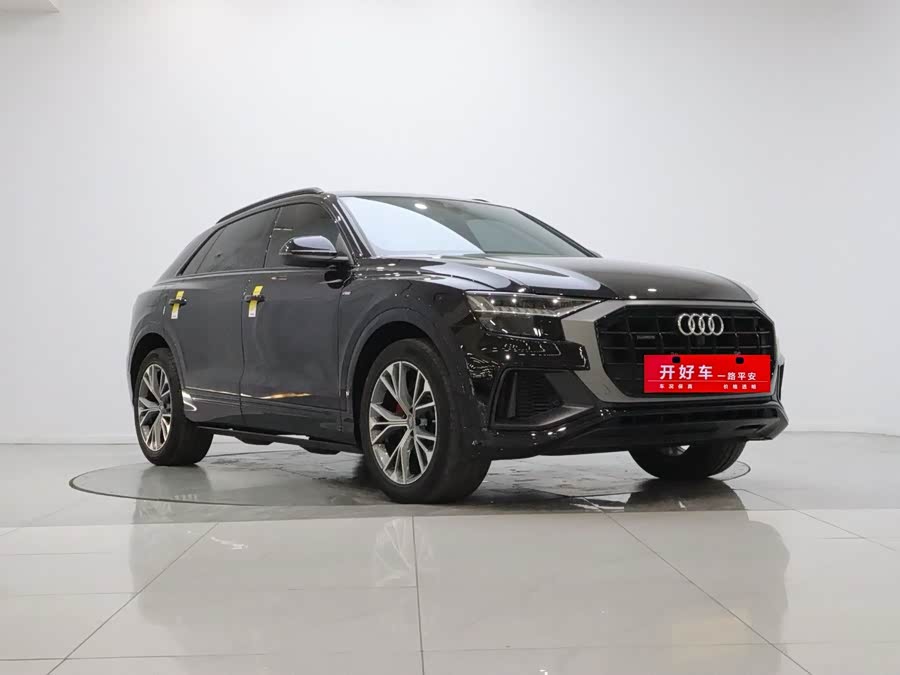 Audi Q8 2020, фото 3