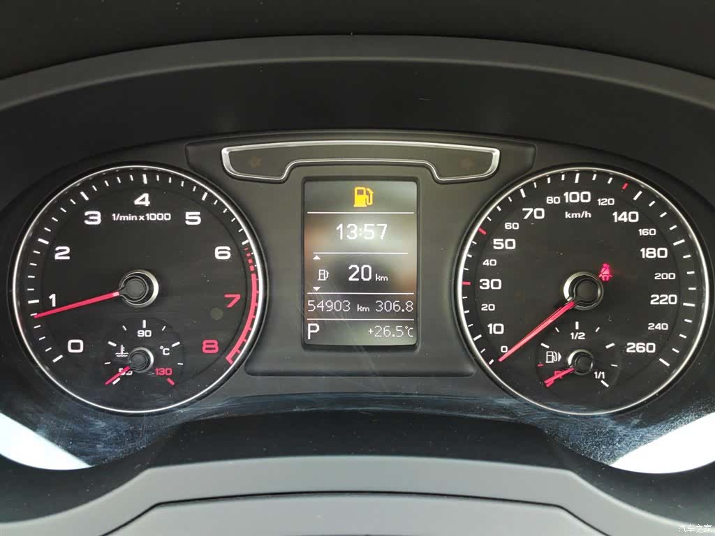 Audi Q3, 2019 6