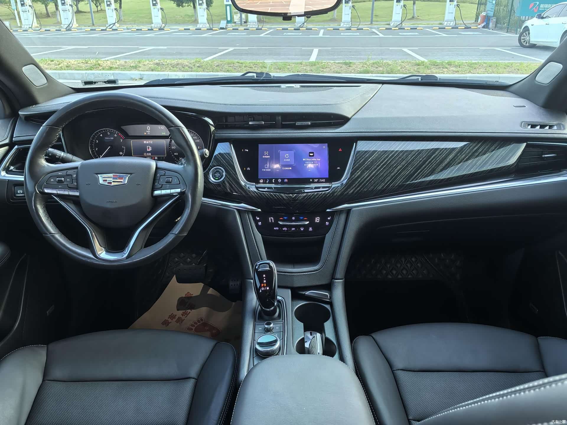 Cadillac XT6, 2021 все фото