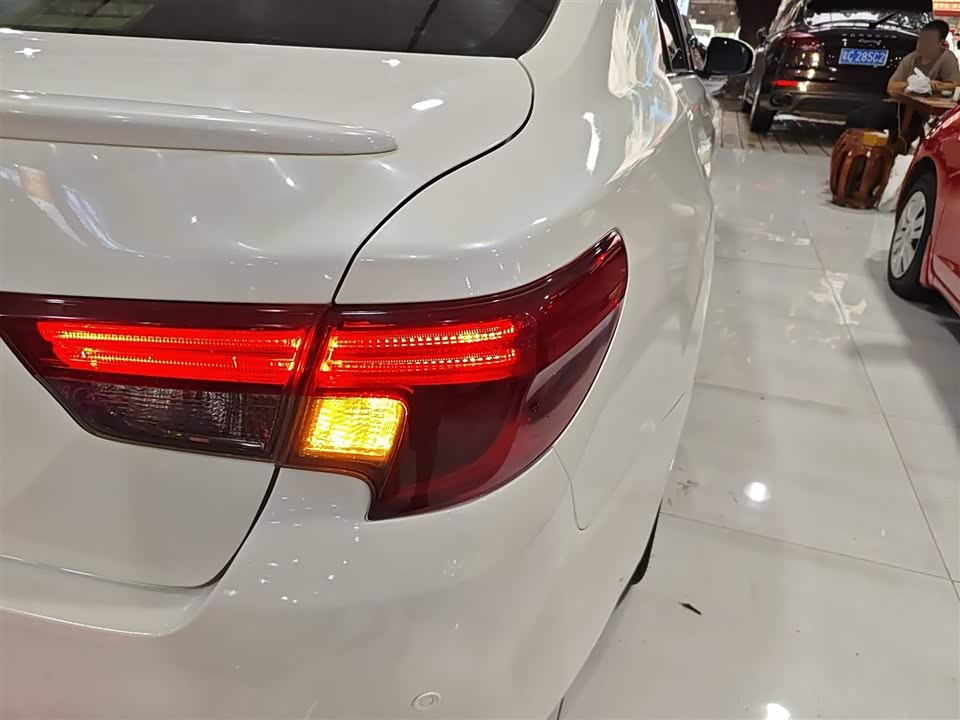 Toyota Reiz Toyota Reiz