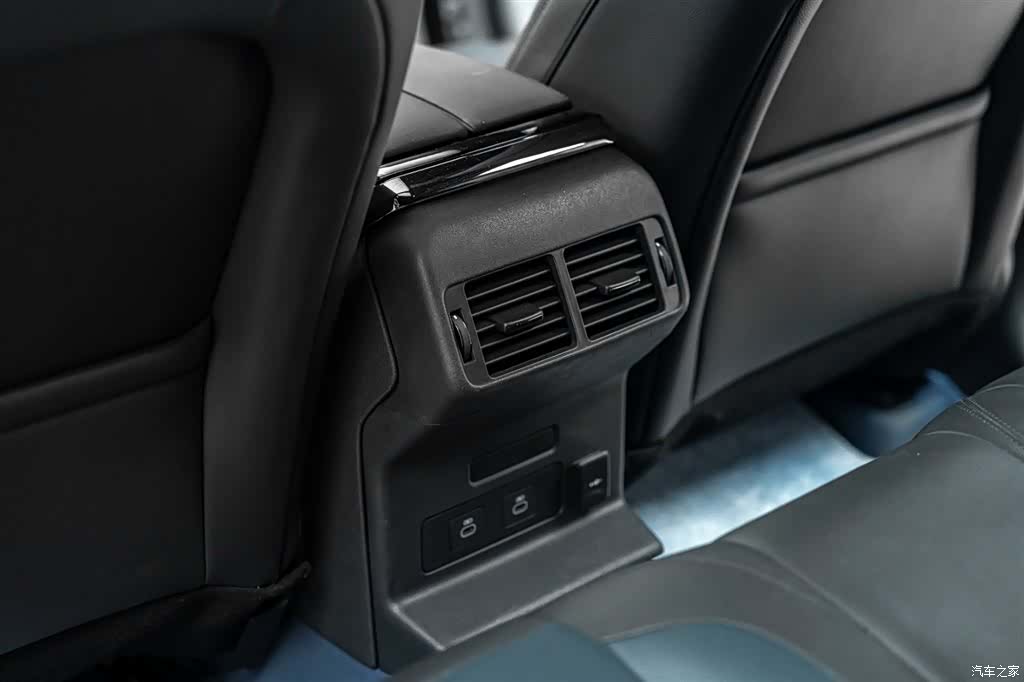 Land Rover Range Rover, 2024 25