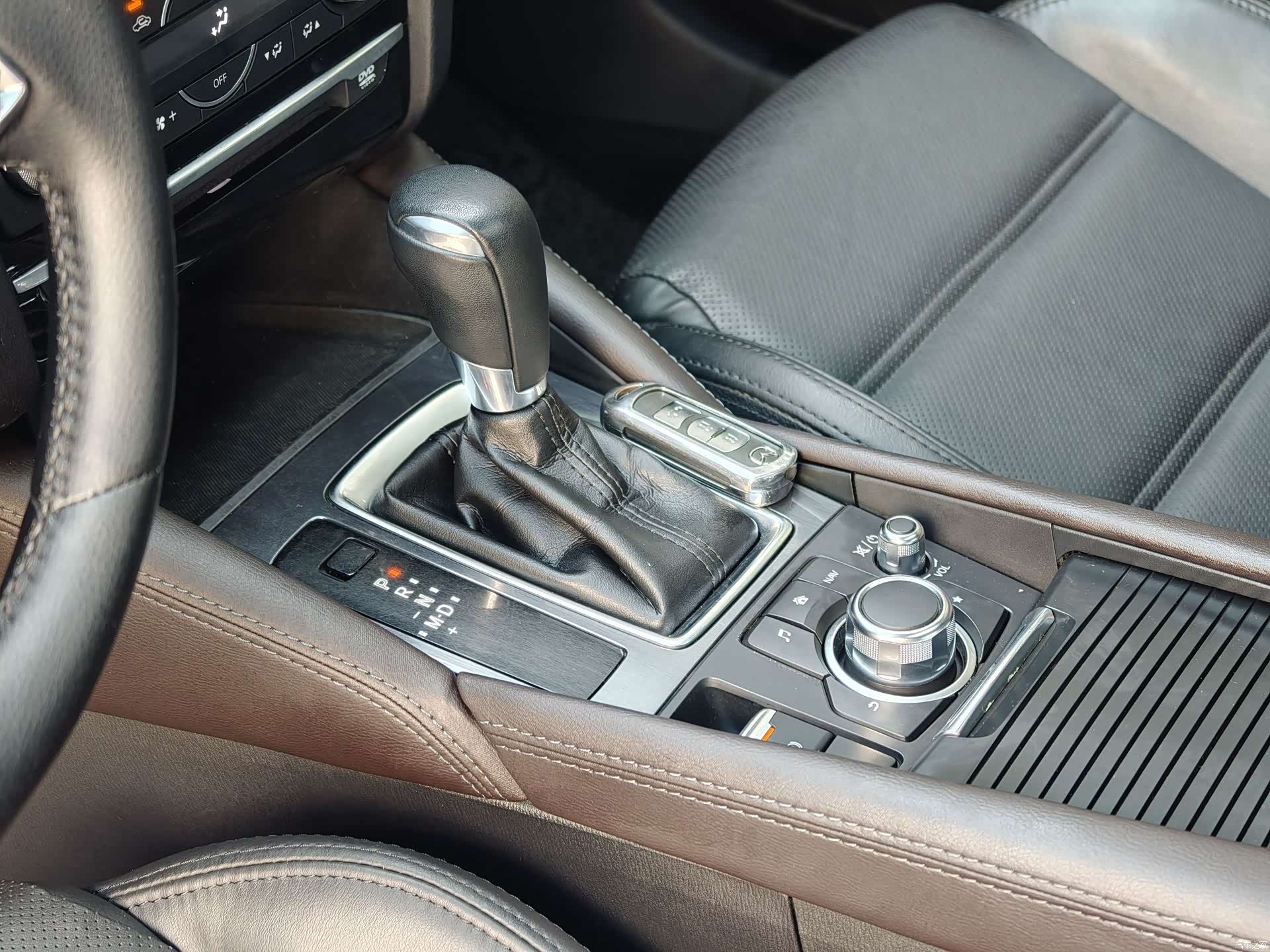 Mazda Atenza, 2018 4