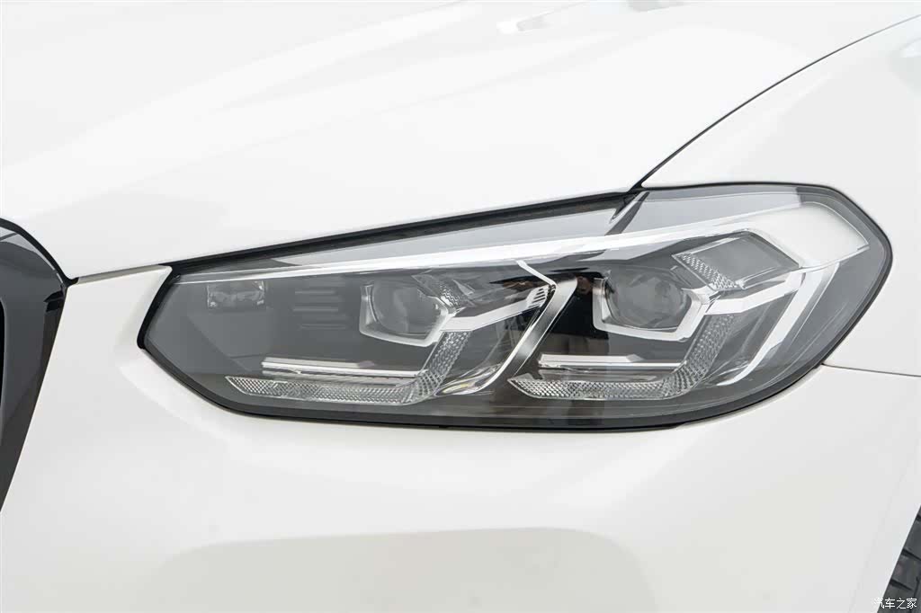 BMW X3, 2022 9