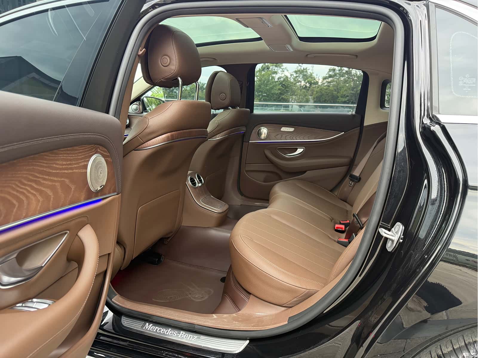 Mercedes-Benz E-Class, 2022 6