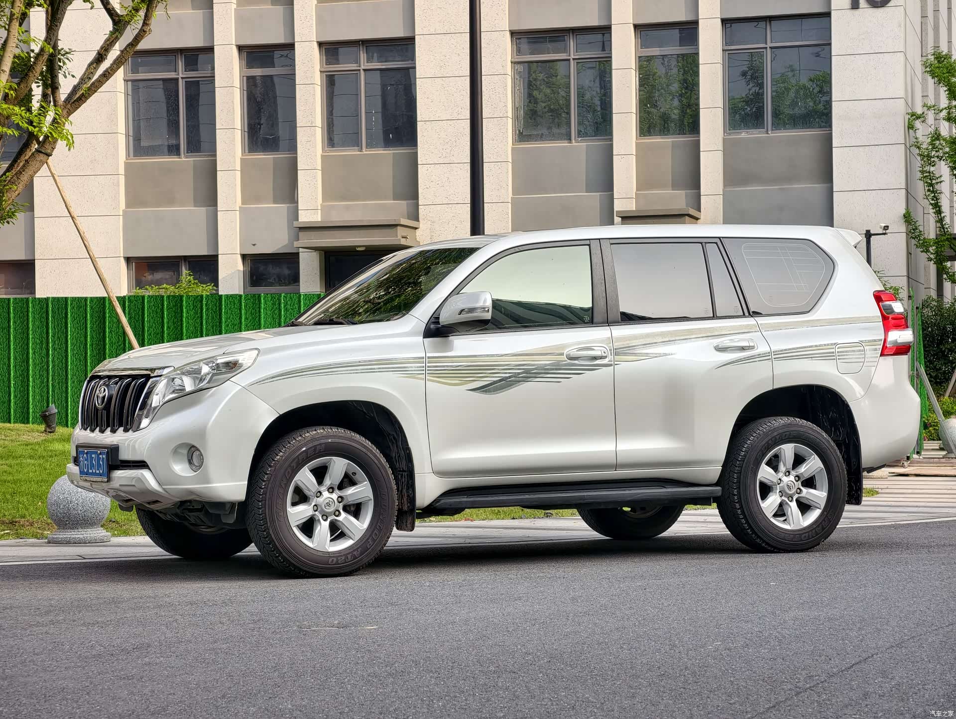 Toyota Prado, 2014 1