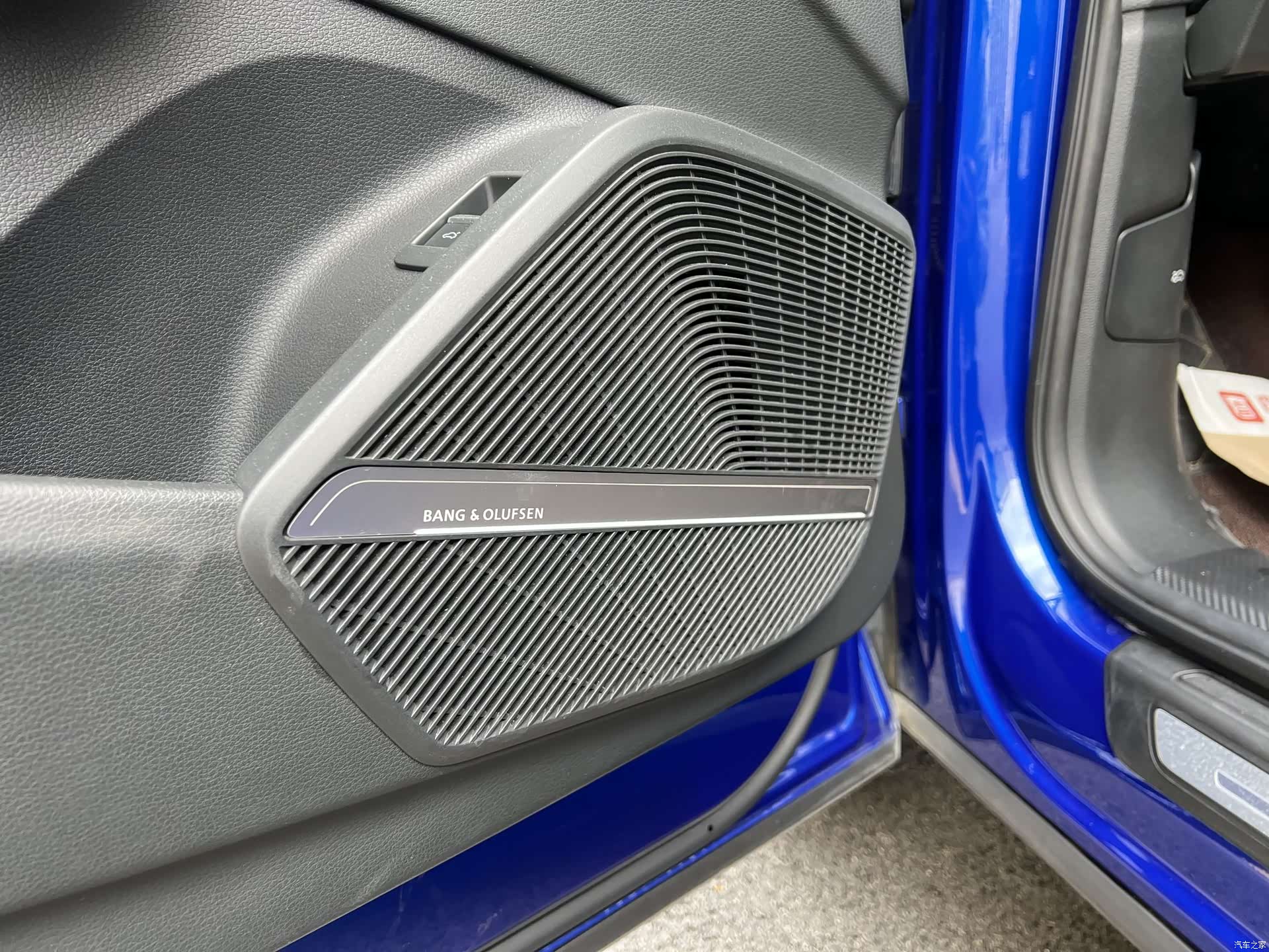 Audi Q5L, 2022 10
