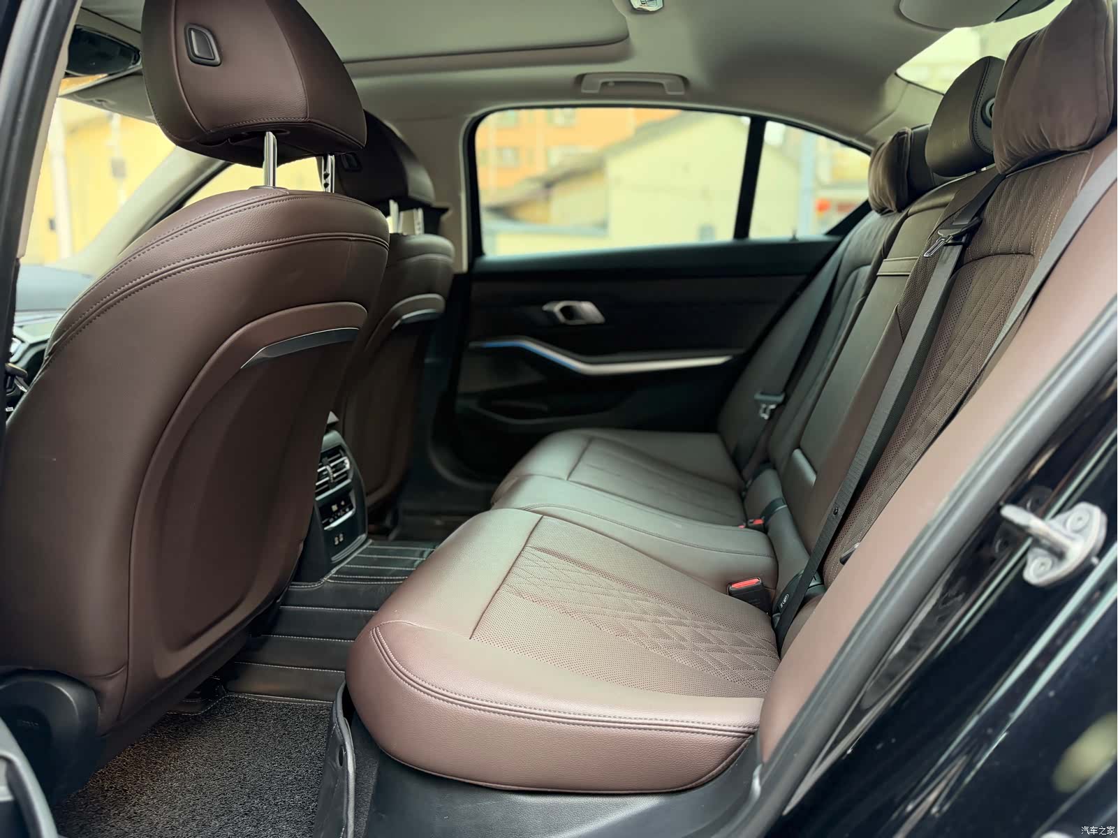 BMW 3 Series, 2023 9